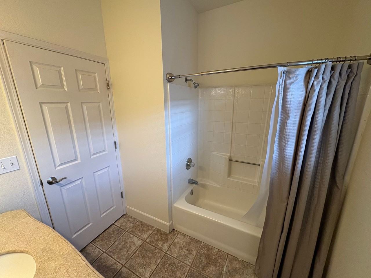 540 W Birch Ct - Photo 4 of 50