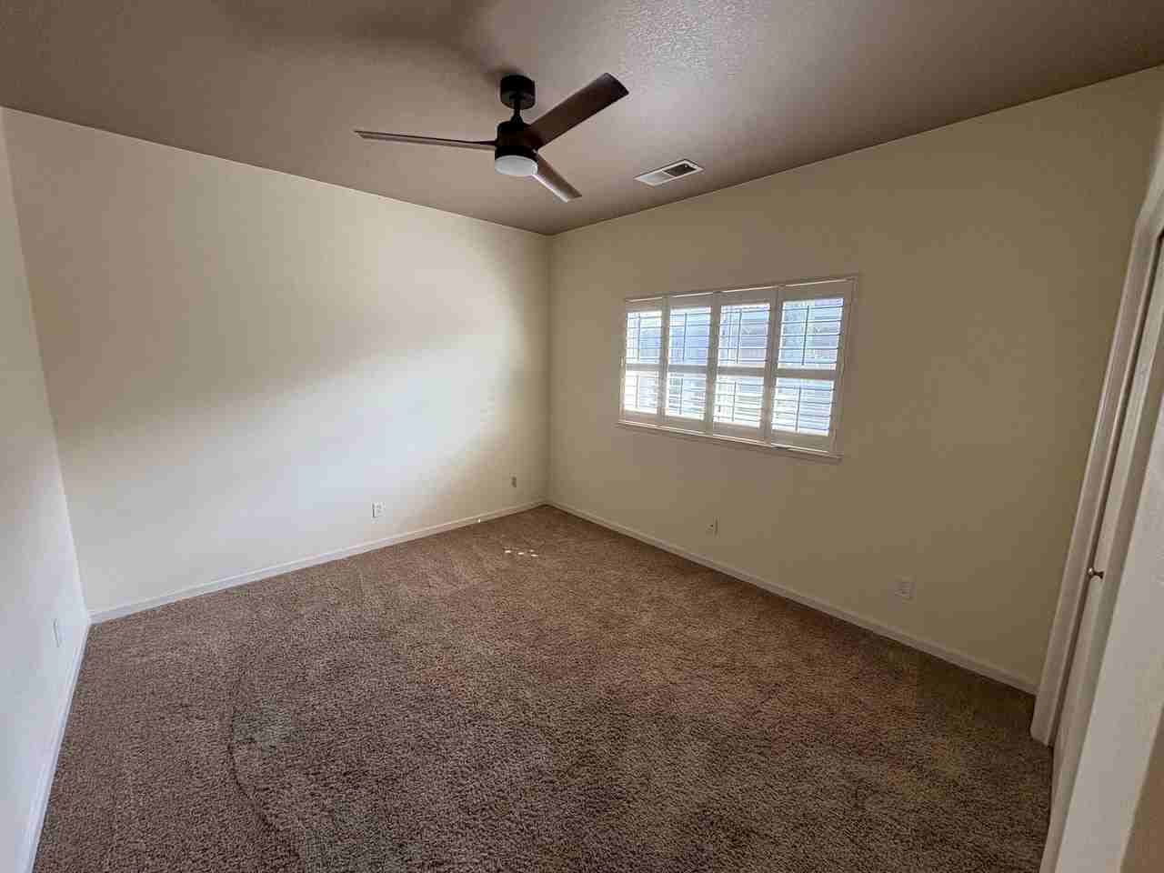 540 W Birch Ct - Photo 5 of 50