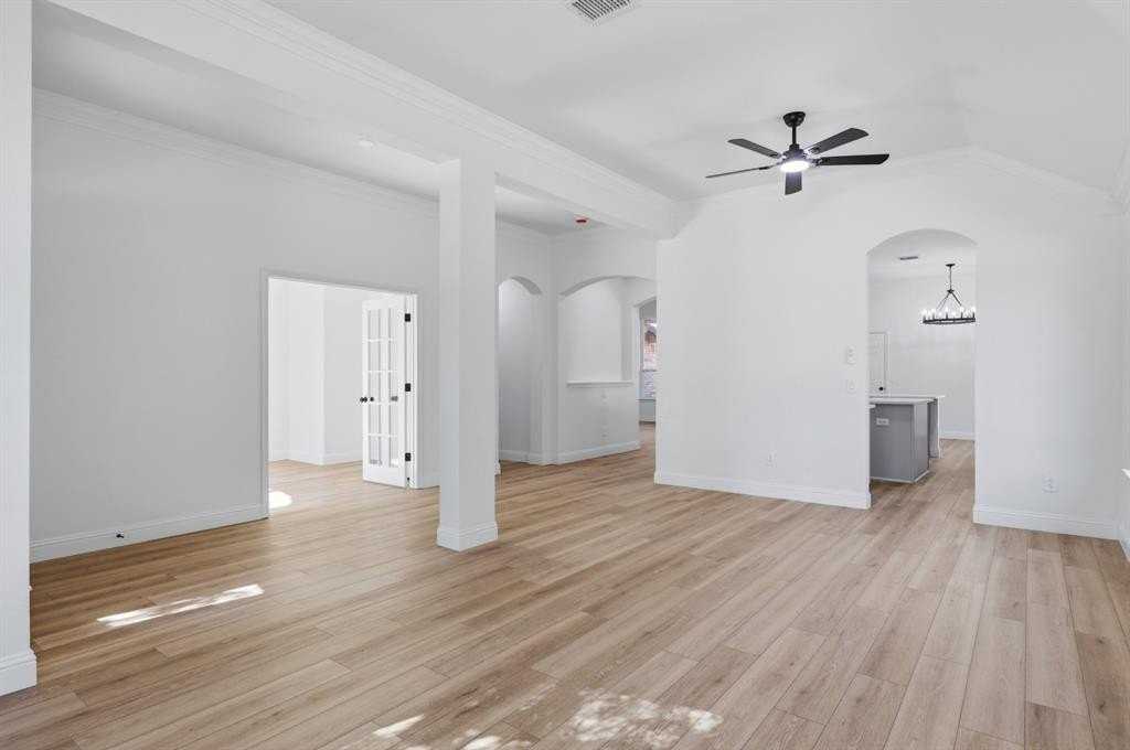 3013 Kimble Dr - Photo 3 of 19