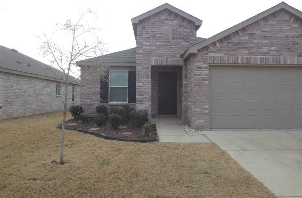 4633 Benham Dr - Photo 3 of 20