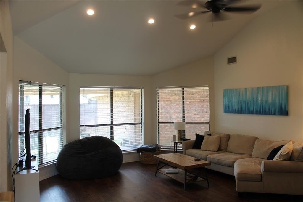 2036 Sancerre Ln - Photo 3 of 19