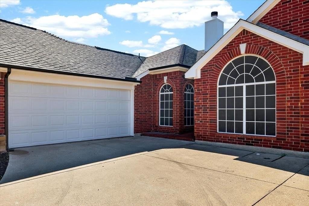 57 Sonora Dr - Photo 3 of 32