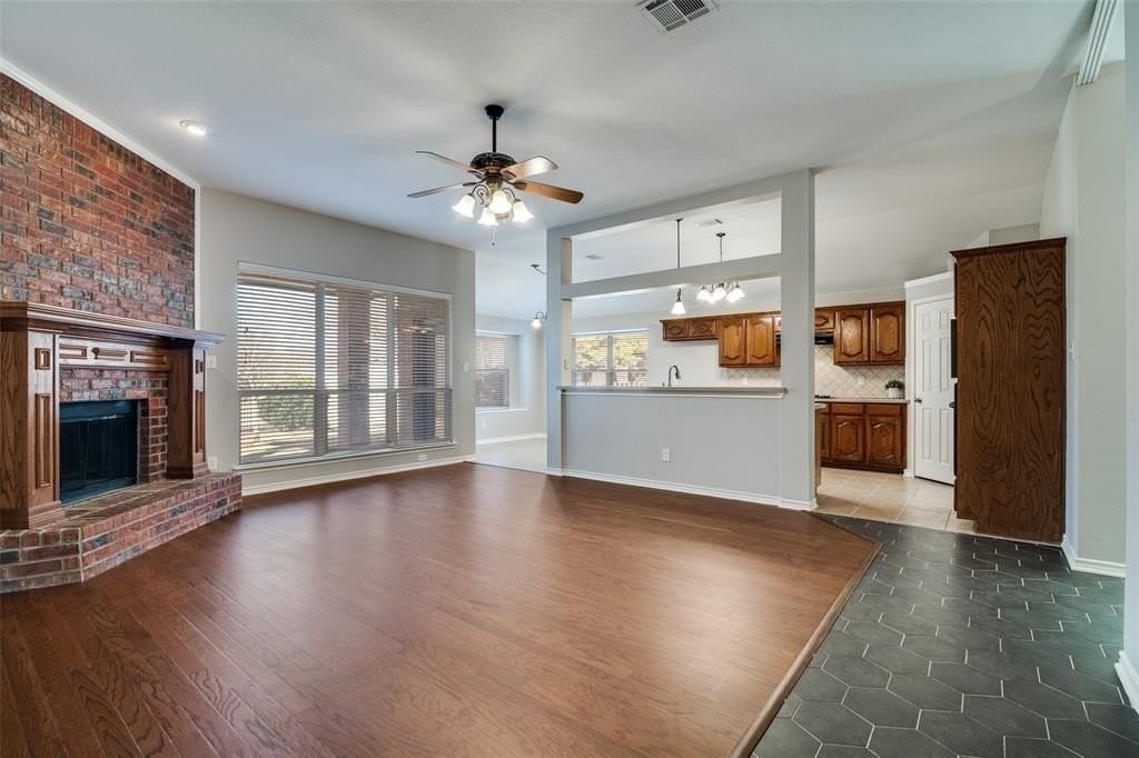 1845 Avonlea Dr - Photo 5 of 13