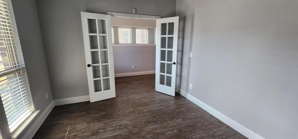 1509 Wright St - Photo 6 of 31