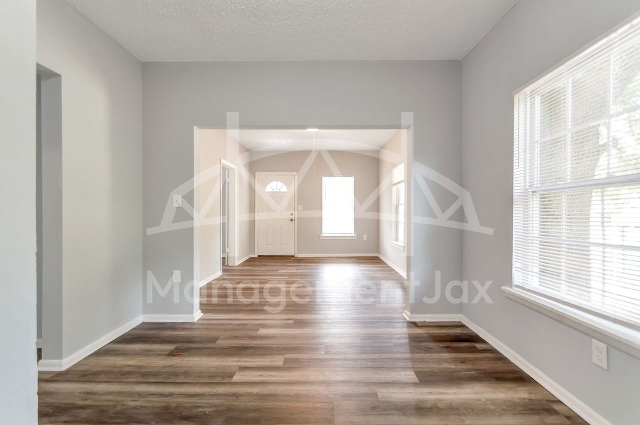 1165 Hart St #1 - Photo 2 of 15