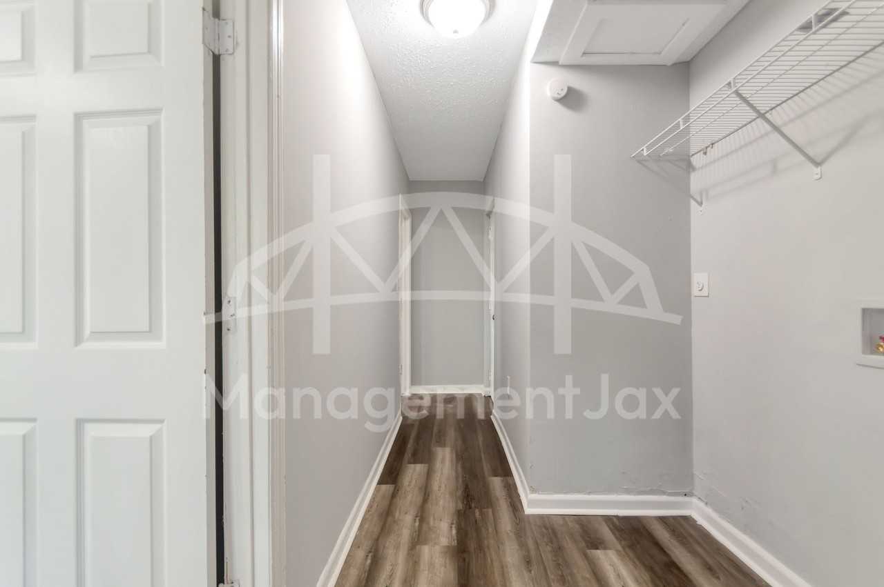 1165 Hart St #1 - Photo 6 of 15