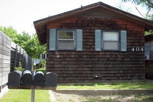 featured image of 404 College Main #A