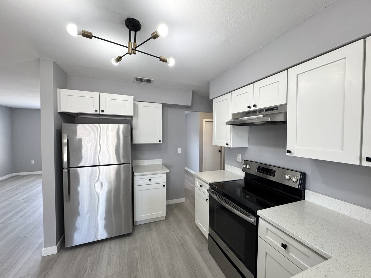 3028 Clewiston St #1 - Photo 4 of 21