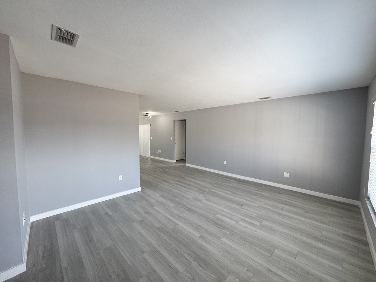 3028 Clewiston St #1 - Photo 5 of 21