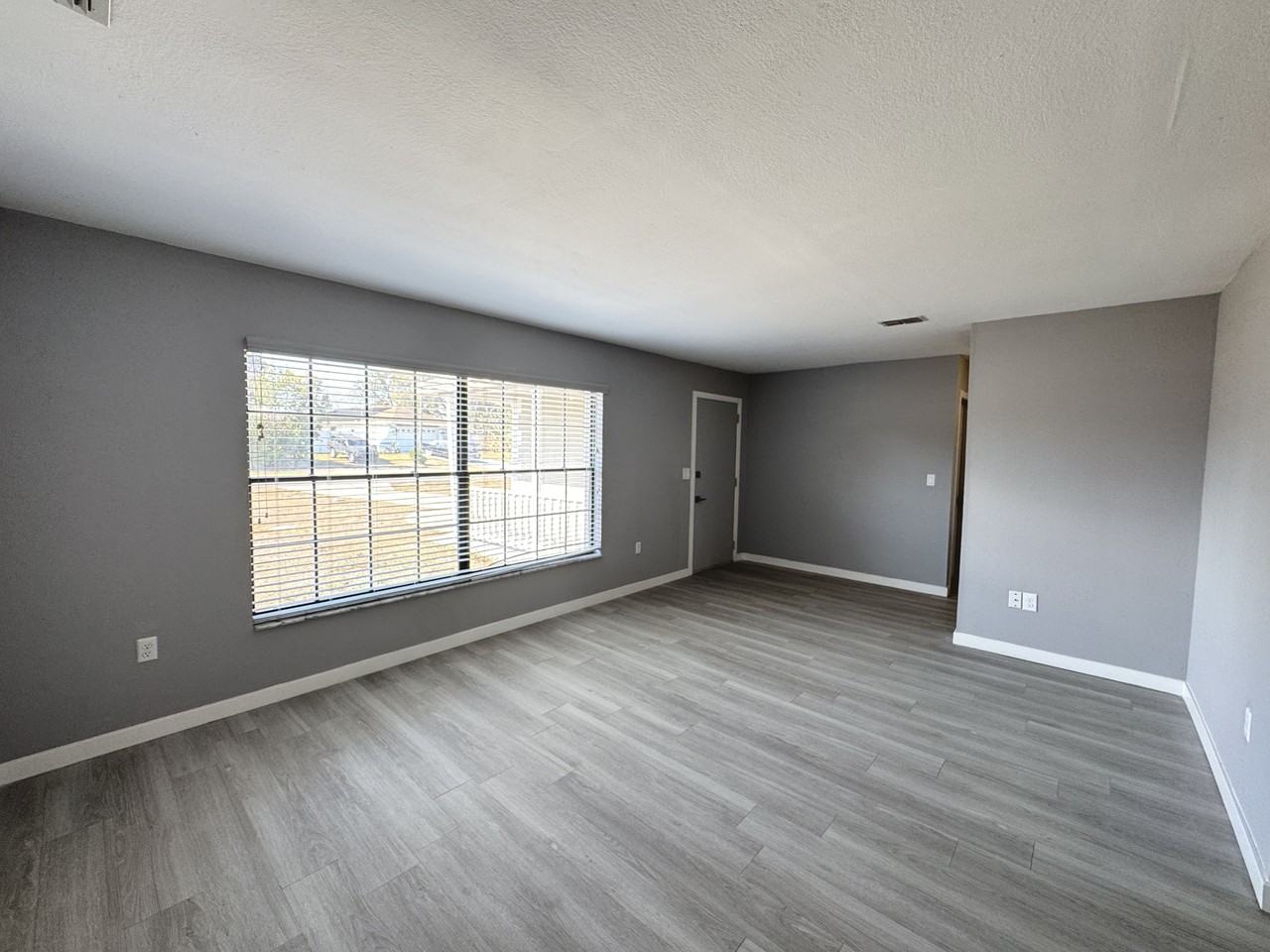 3028 Clewiston St #1 - Photo 7 of 21