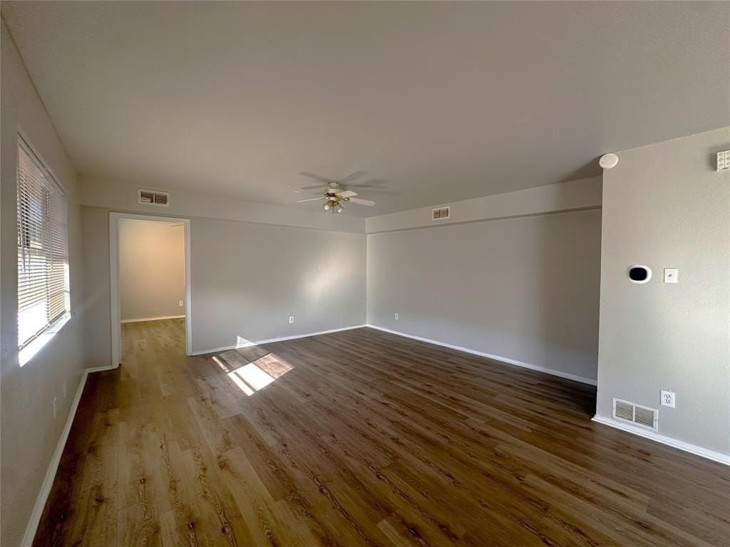 1826 Springlake W - Photo 2 of 7