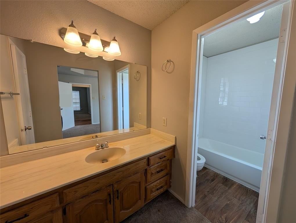 442 Roosevelt Ave - Photo 6 of 16