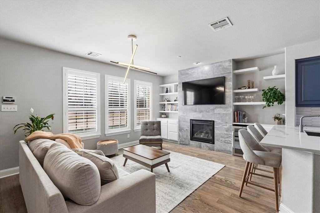 5759 Headquarters Dr - Photo 7 of 30