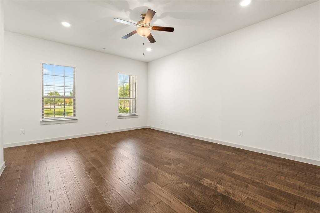 2240 Lasso Ln - Photo 5 of 26