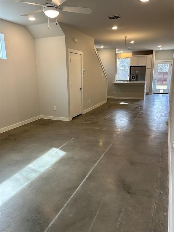 1293 Clifftop Ln - Photo 4 of 36