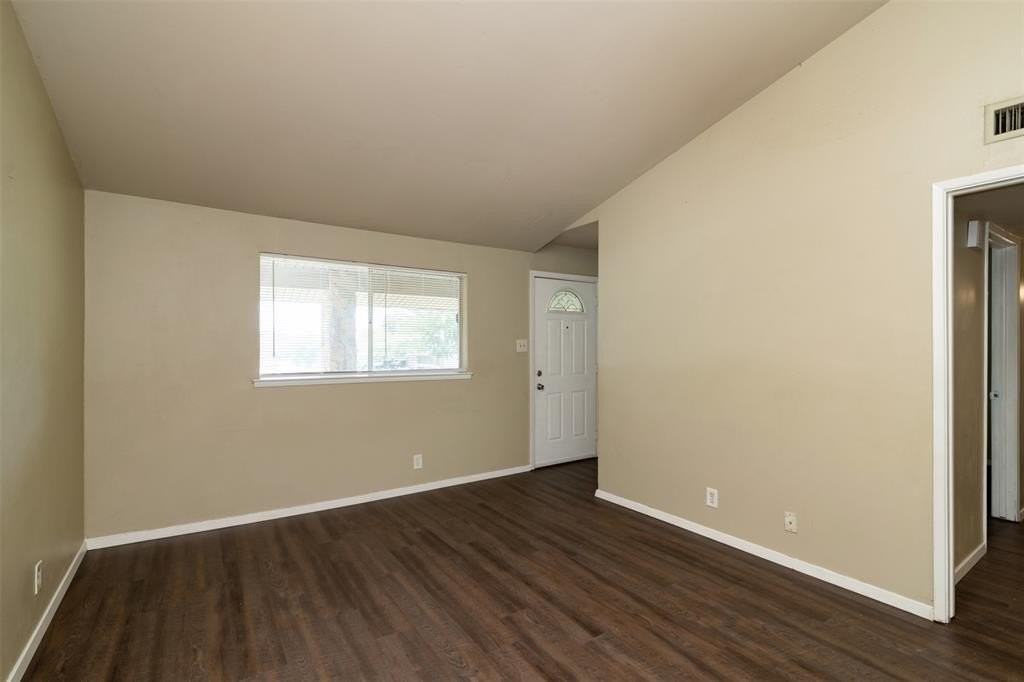 3230 Ridgeview Cir - Photo 4 of 21