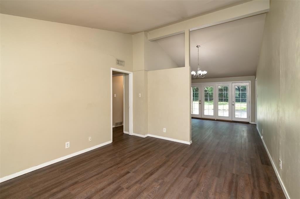 3230 Ridgeview Cir - Photo 5 of 21