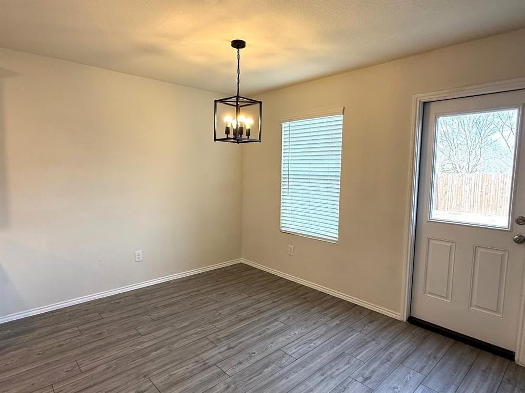 472 Lake Erie Dr - Photo 6 of 22