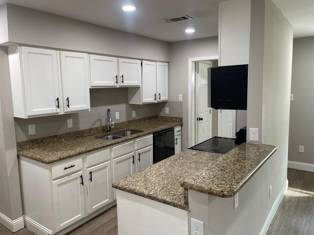 1209 Fairdale St - Photo 5 of 15