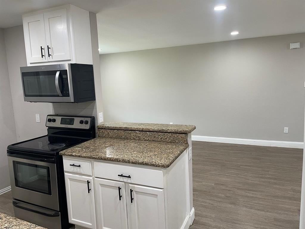 1209 Fairdale St - Photo 6 of 15