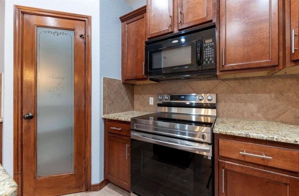 1321 Ocotillo Ln - Photo 2 of 30