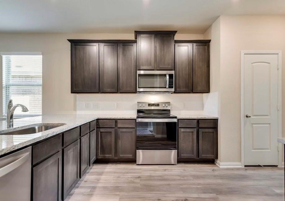 247 Elam Dr - Photo 7 of 15