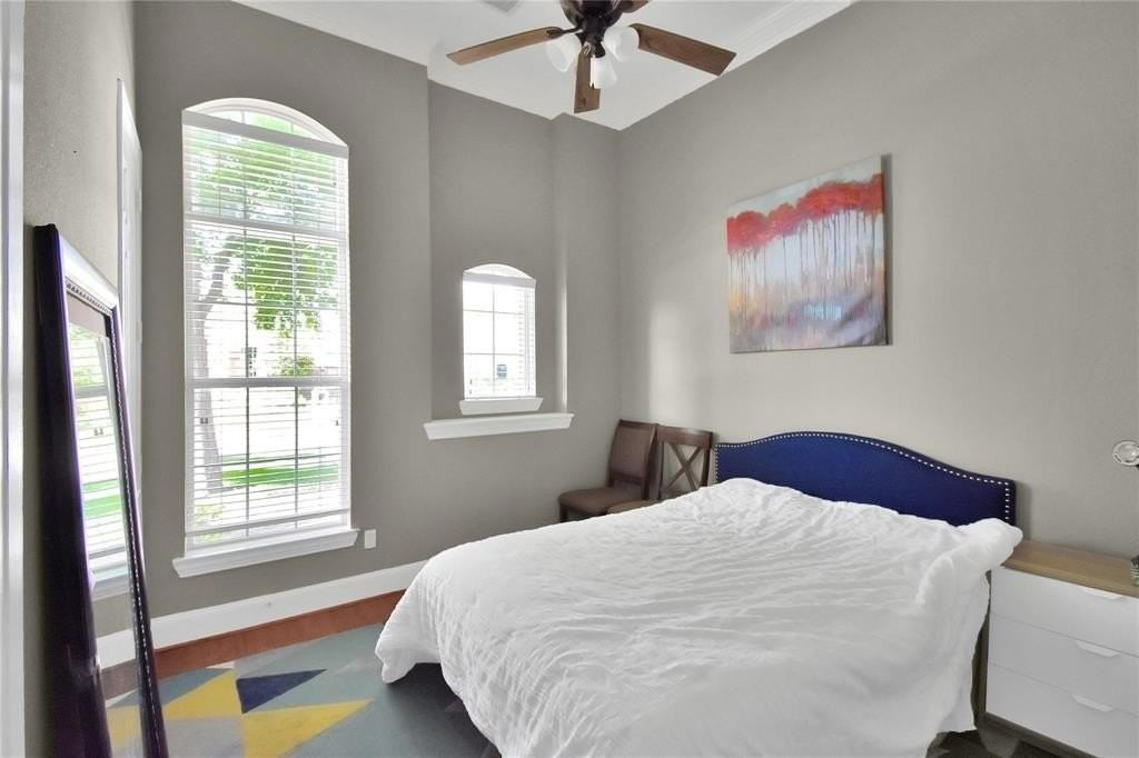 3903 Johnson St - Photo 7 of 14