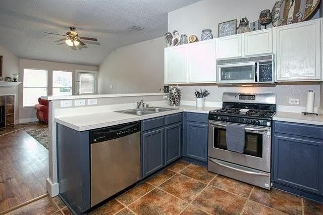 1100 Alexandria Dr - Photo 6 of 15