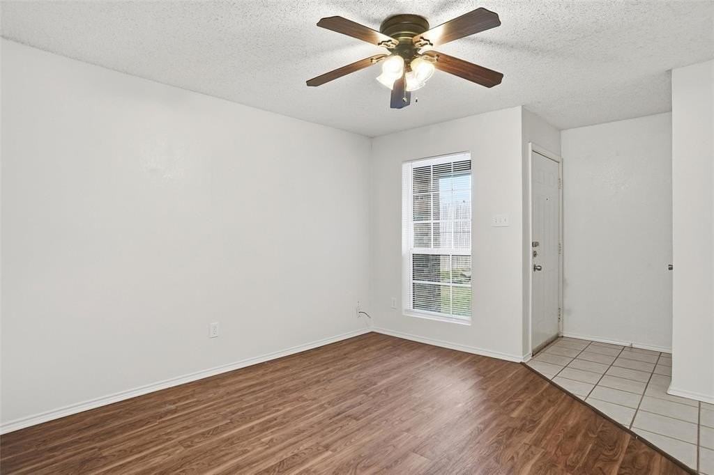 10257 Aurora Dr #10259 - Photo 6 of 14