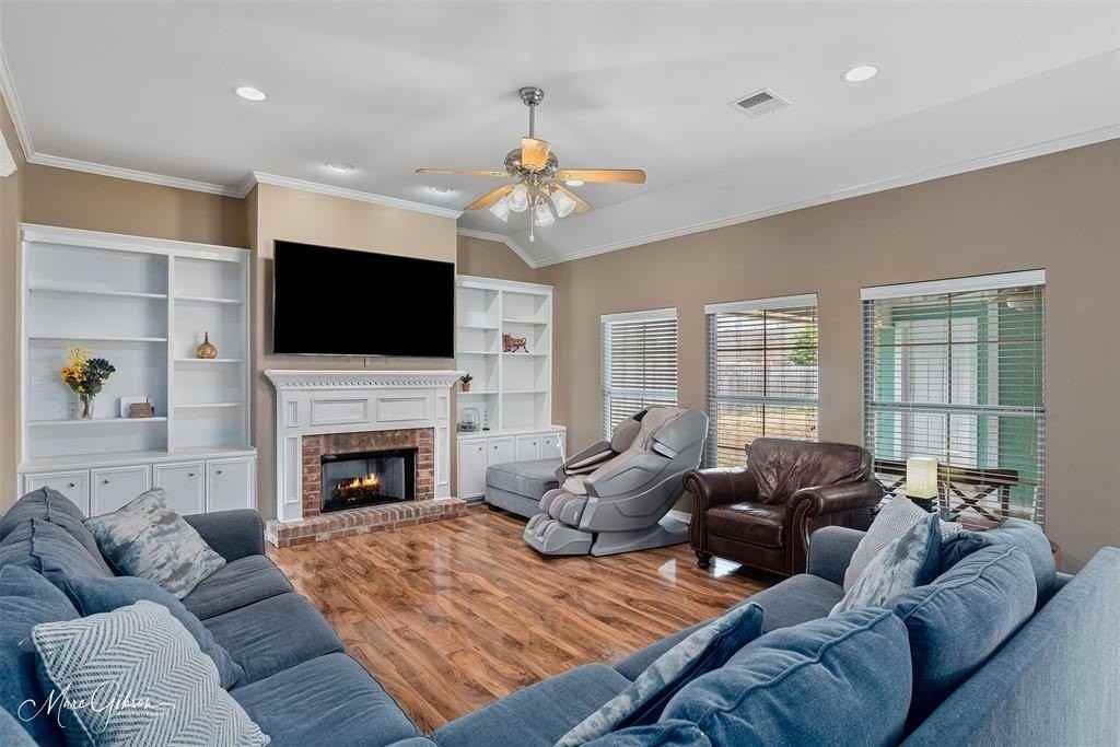 3303 Colonial Dr - Photo 6 of 21