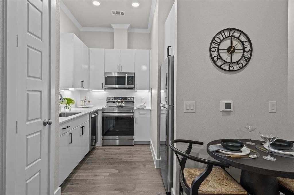 3273 Ganzer Rd W #113B - Photo 3 of 25