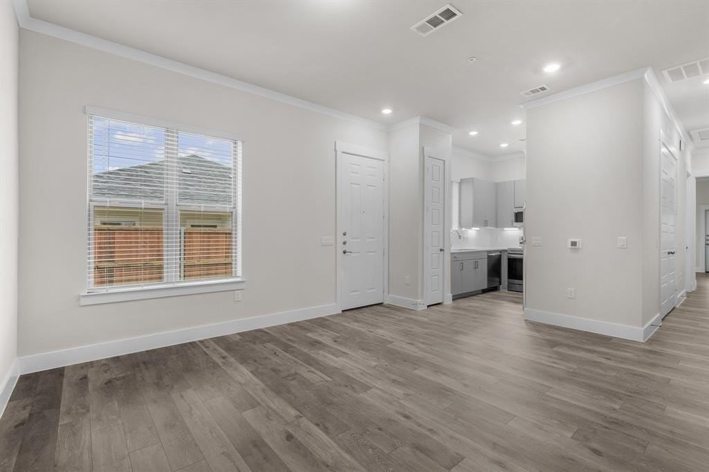 3274 Ganzer Rd W #102B - Photo 4 of 22