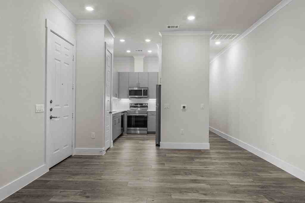 3274 Ganzer Rd W #102B - Photo 5 of 22