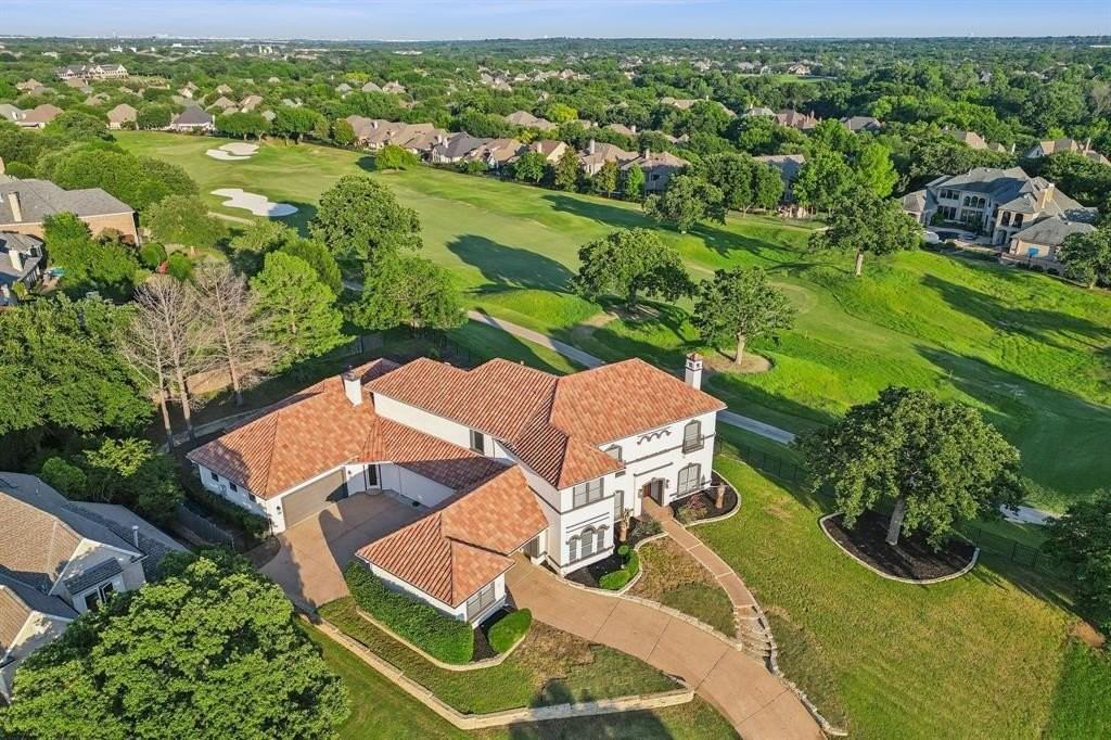 1229 Strathmore Dr - Photo 6 of 39