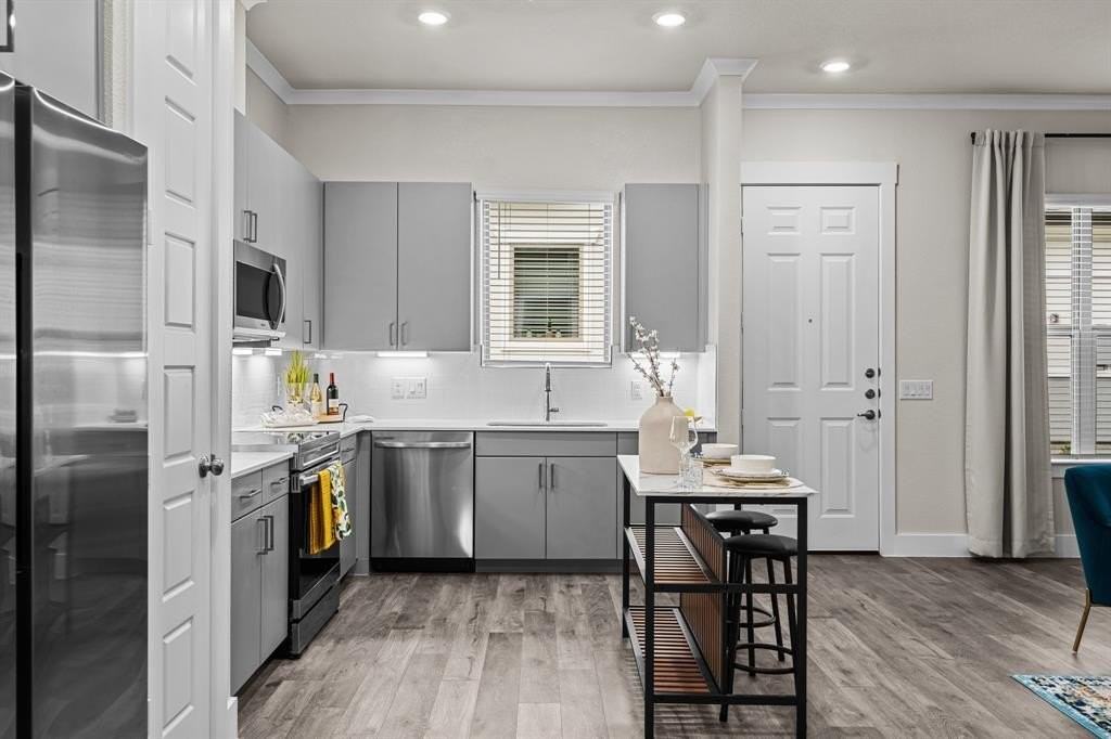 3283 Ganzer Rd W #1105B - Photo 5 of 37