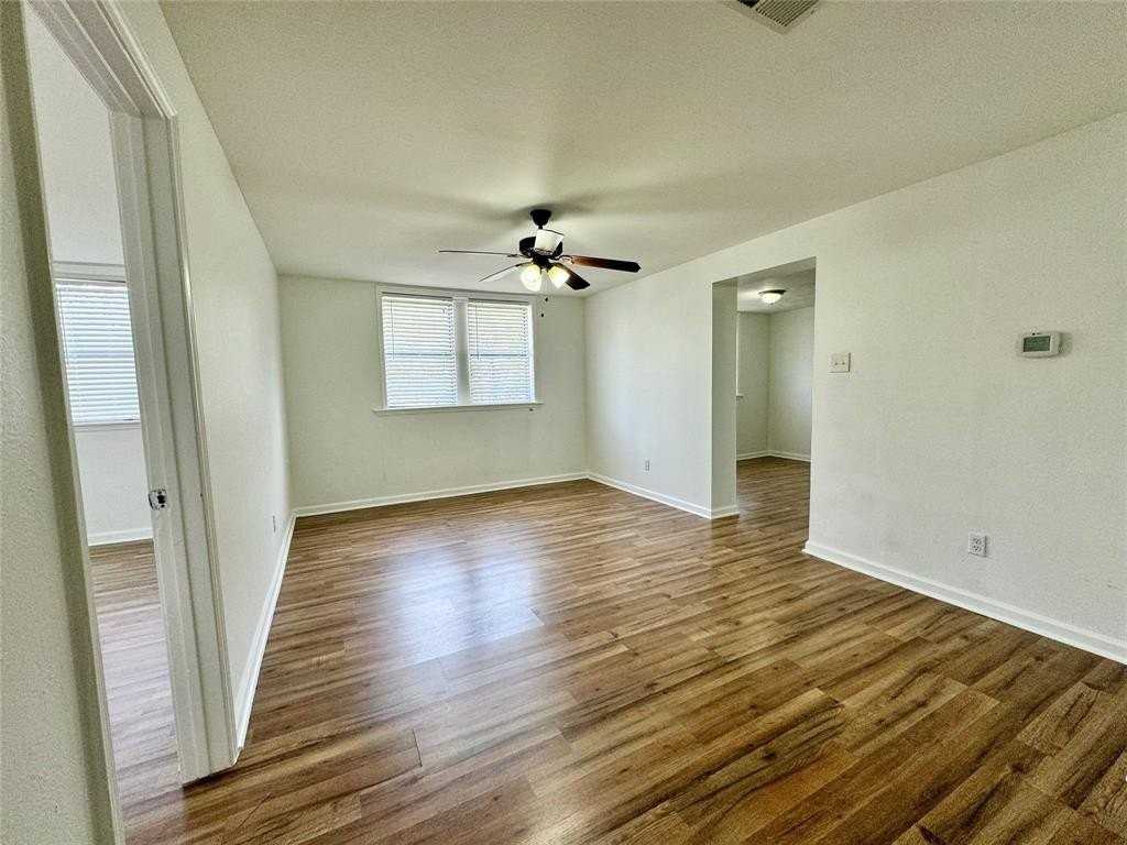 2309 Wesley St #A - Photo 5 of 20