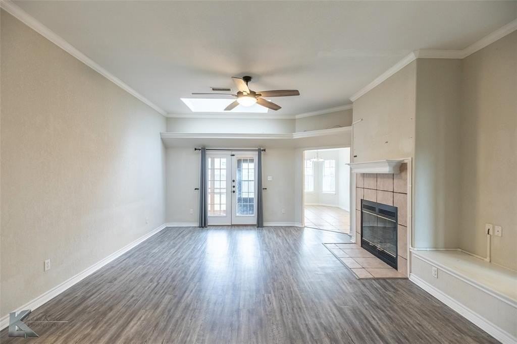 3942 Notre Dame Cir - Photo 5 of 31