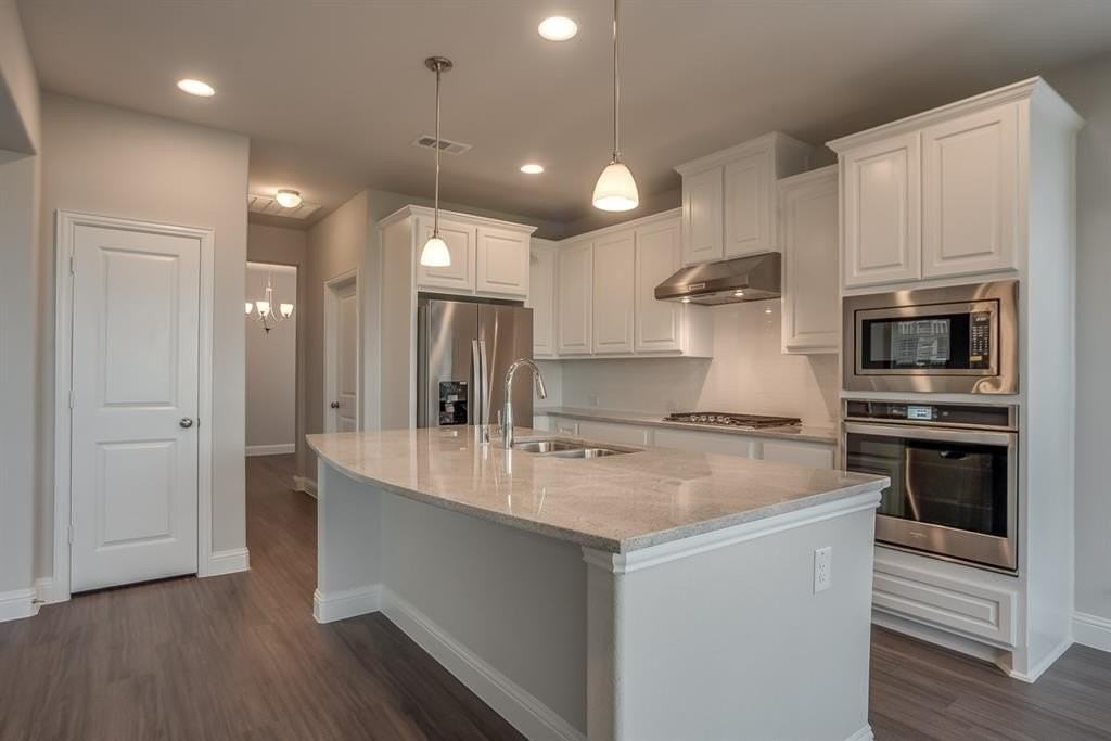 3009 Damsel Sauvage Ln - Photo 2 of 5