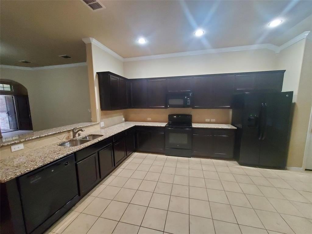 612 Kiowa Dr - Photo 6 of 11