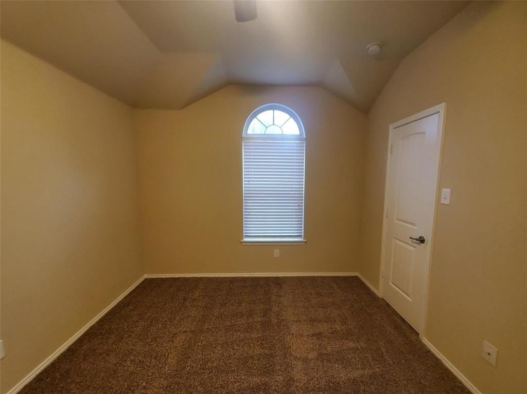 612 Kiowa Dr - Photo 7 of 11