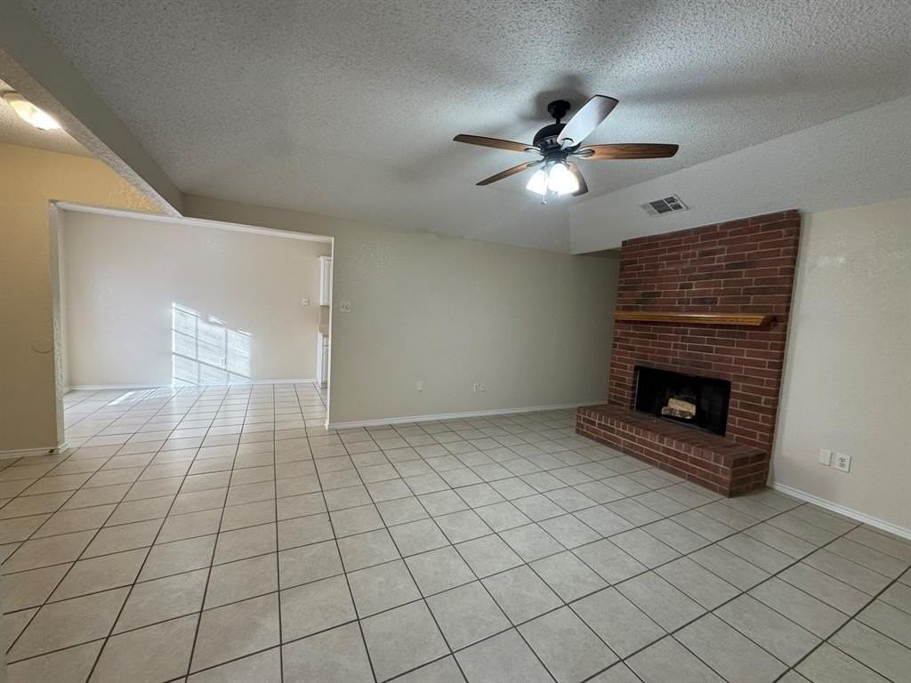 4500 Spinnaker Ct - Photo 4 of 15