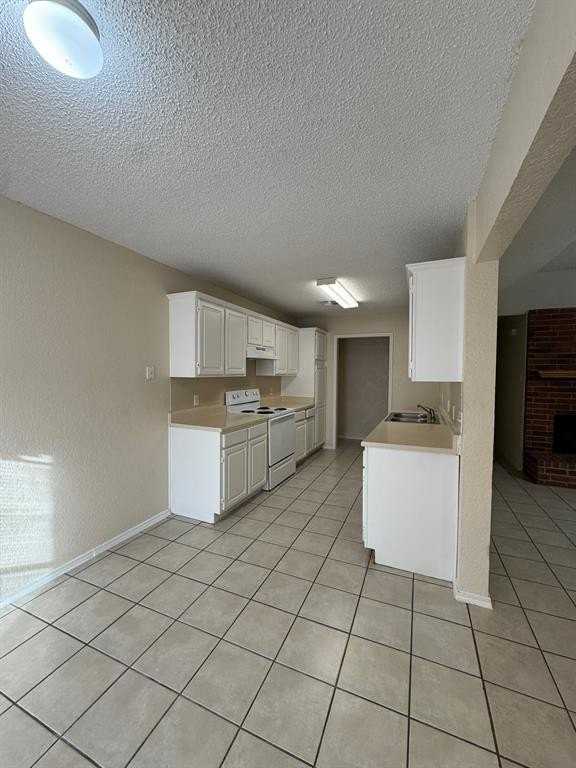 4500 Spinnaker Ct - Photo 5 of 15