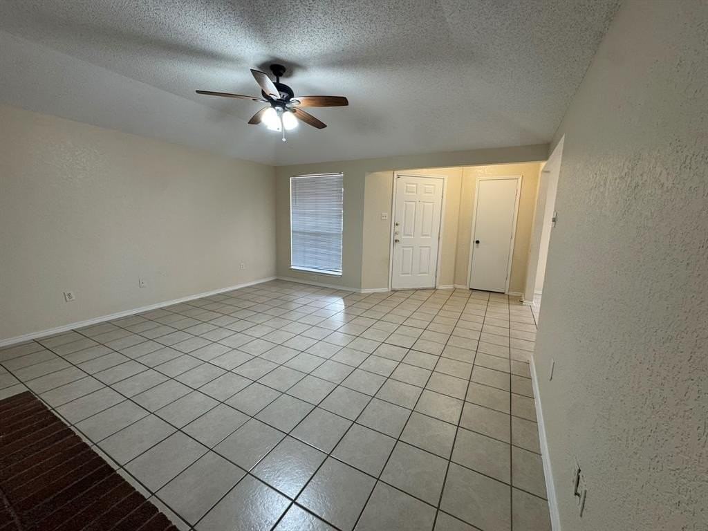 4500 Spinnaker Ct - Photo 6 of 15