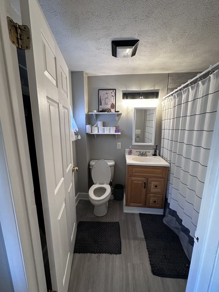 413 Garnet Way #1 - Photo 7 of 31