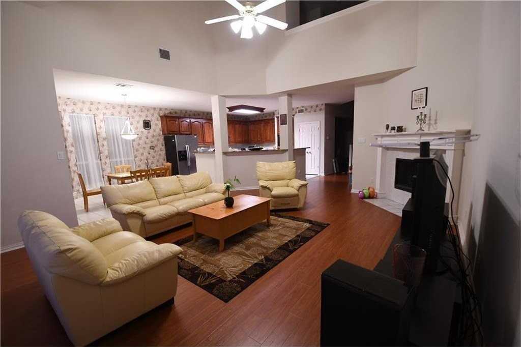 4141 Silverthorne St - Photo 5 of 21