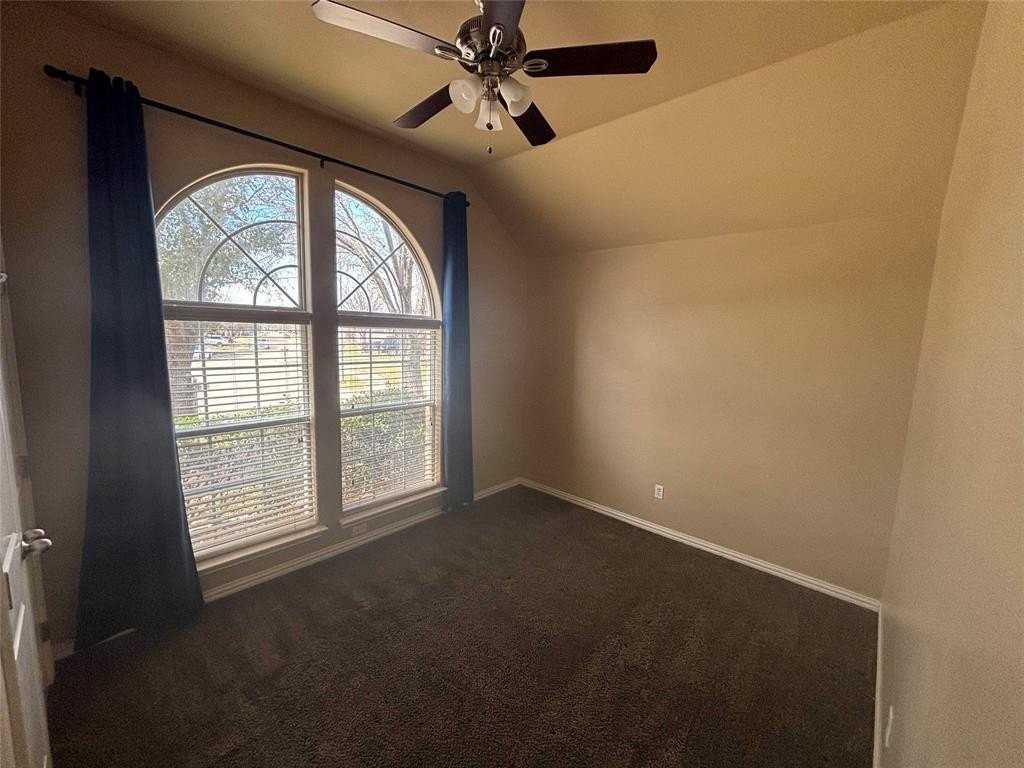 8361 Edgepoint Trl - Photo 4 of 16