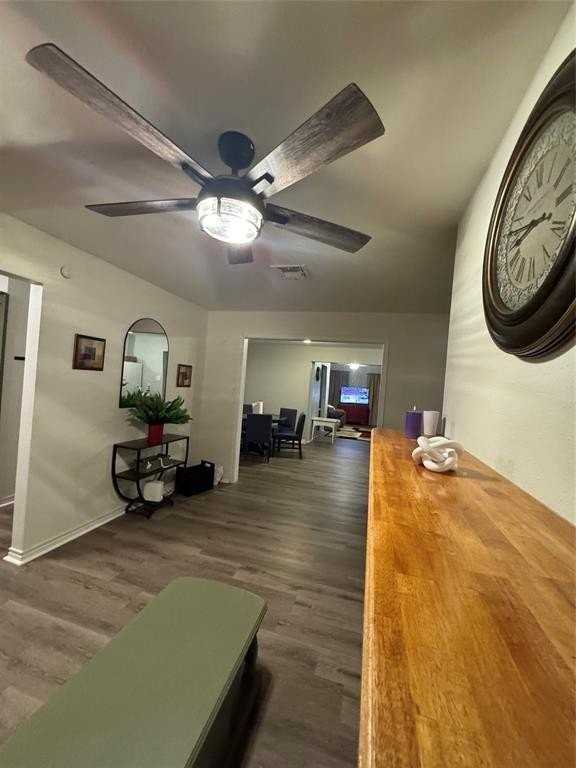 1470 Beechwood Ln - Photo 6 of 24