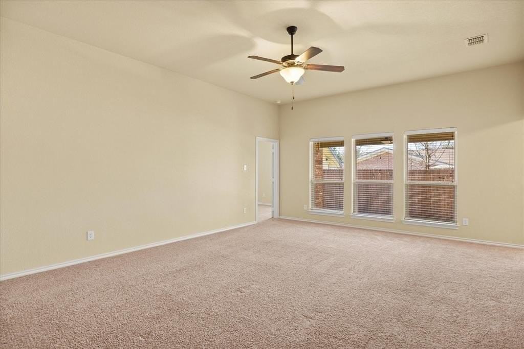 1728 Sully Ct - Photo 3 of 23