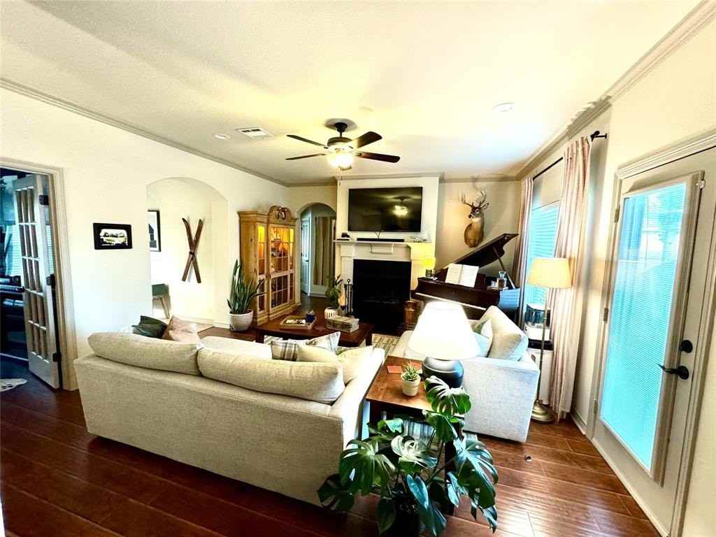 206 Red Wolf Ln - Photo 5 of 18