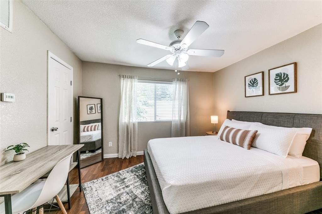 5814 Worth St #9 - Photo 2 of 7